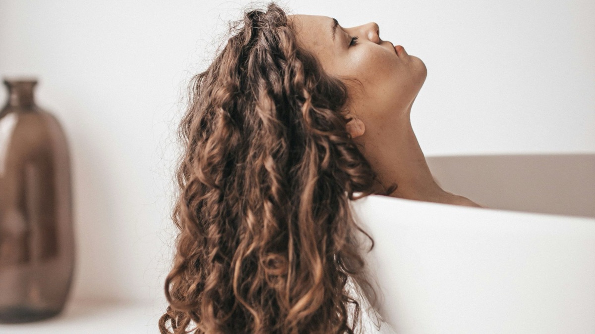 5 Natural Ways You Can Encourage Hair Growth