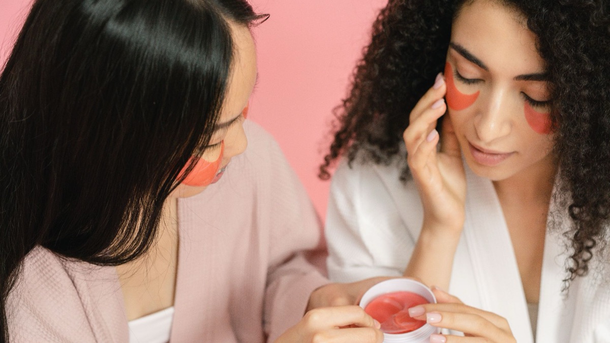 5 Ways Proper Skincare Impacts Your Makeup