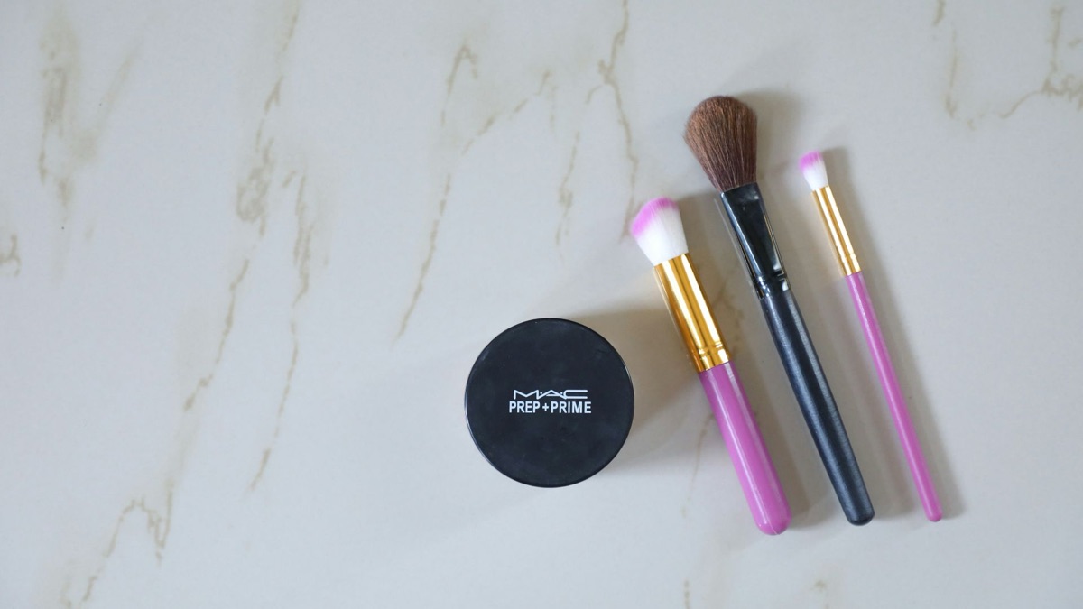 5 Pointless Makeup Tools